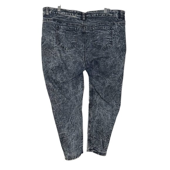 Torrid Acid Wash Skinny Jeans Size 20 WE SWEAR BY THE FIT Stretchy Blue - Picture 2 of 9
